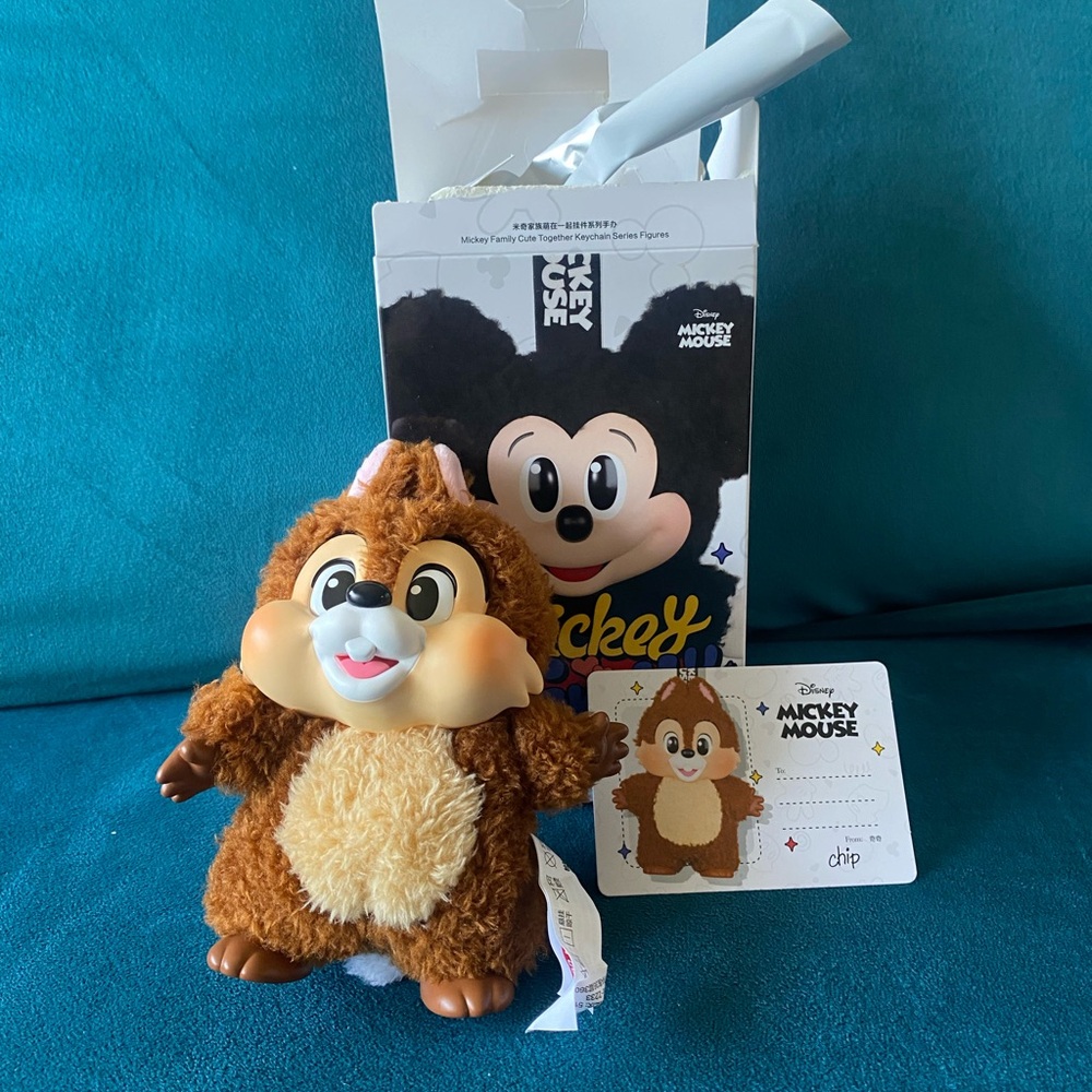 Pop Mart Mickey Family Cute Together Series - Chip